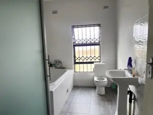4 Bedroom House to Rent in Aspindale Park