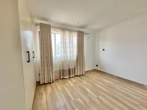 Townhouse/Complex/Cluster to Rent in Marlborough