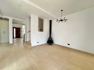 Townhouse/Complex/Cluster to Rent in Marlborough