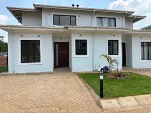 Townhouse/Complex/Cluster to Rent in Marlborough
