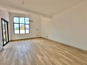 Townhouse/Complex/Cluster to Rent in Marlborough