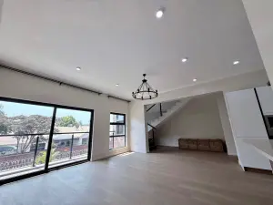 Townhouse/Complex/Cluster to Rent in Avondale