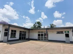 Commercial Property to Rent in Avondale