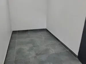 Commercial Property to Rent in Avondale