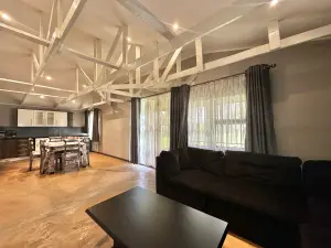 Townhouse/Complex/Cluster to Rent in Marlborough
