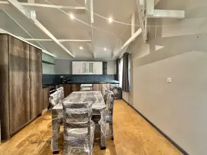 Townhouse/Complex/Cluster to Rent in Marlborough