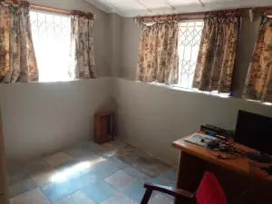 4 Bedroom House to Rent in Borrowdale