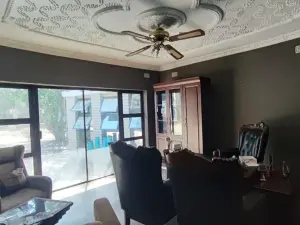 Commercial Property to Rent in Mount Pleasant