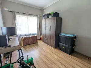 3 Bedroom Cottage/Garden Flat to Rent in Newlands