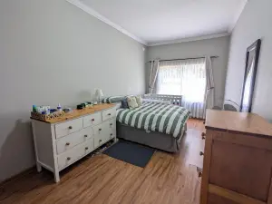 3 Bedroom Cottage/Garden Flat to Rent in Newlands