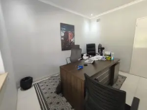 4 Bedroom House to Rent in Mount Pleasant