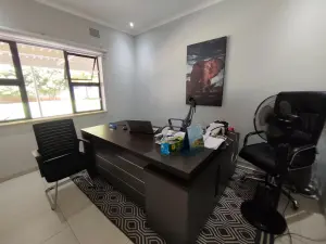 4 Bedroom House to Rent in Mount Pleasant