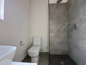 Townhouse/Complex/Cluster to Rent in Newlands