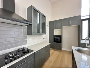 Townhouse/Complex/Cluster to Rent in Newlands