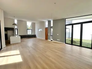 Townhouse/Complex/Cluster to Rent in Newlands