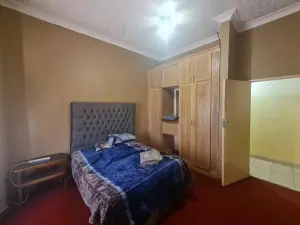 5 Bedroom House to Rent in Westgate