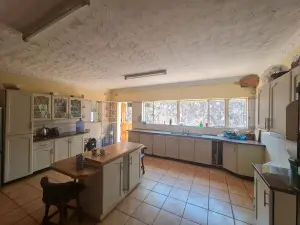 5 Bedroom House to Rent in Westgate
