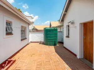 Townhouse/Complex/Cluster to Rent in Belgravia