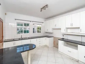 Townhouse/Complex/Cluster to Rent in Belgravia