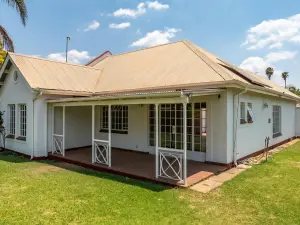 Townhouse/Complex/Cluster to Rent in Belgravia