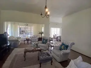 Townhouse/Complex/Cluster to Rent in Avondale