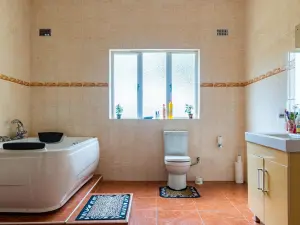 9 Bedroom House to Rent in Glen Forest