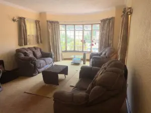 Townhouse/Complex/Cluster to Rent in Avondale