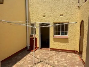 Townhouse/Complex/Cluster to Rent in Avondale