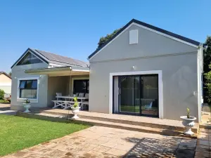 Townhouse/Complex/Cluster to Rent in Greendale