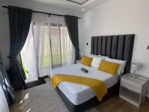Townhouse/Complex/Cluster to Rent in The Grange
