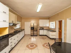 Office to Rent in Avondale West