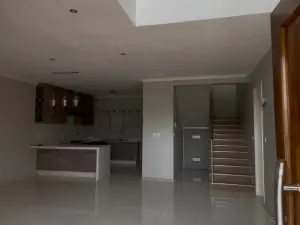 Flat/Apartment to Rent in Greencroft