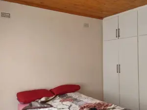 4 Bedroom House to Rent in Borrowdale Brooke