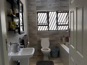 3 Bedroom House to Rent in Madokero Estates