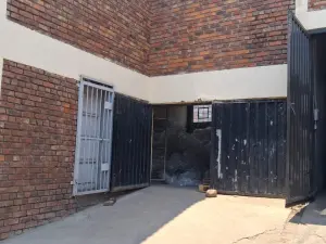 Industrial Property to Rent in Graniteside