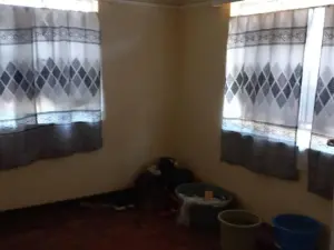 Flat/Apartment to Rent in Avondale West