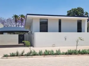 Townhouse/Complex/Cluster to Rent