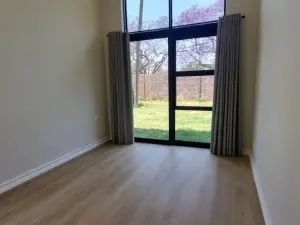 Townhouse/Complex/Cluster to Rent in Newlands