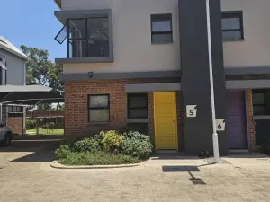 Townhouse/Complex/Cluster to Rent
