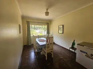 4 Bedroom House to Rent in Greystone Park