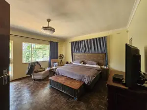 4 Bedroom House to Rent in Greystone Park