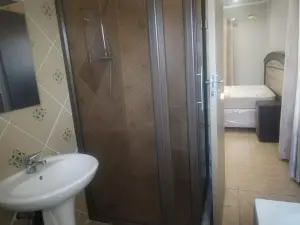 Townhouse/Complex/Cluster to Rent in Borrowdale