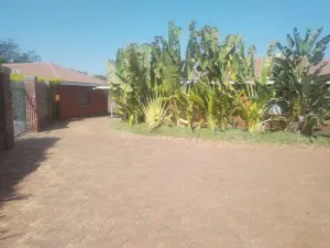 Townhouse/Complex/Cluster to Rent