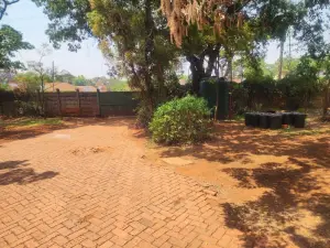 Commercial Property to Rent in Greendale North