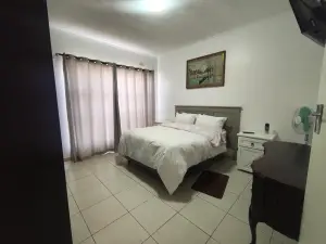 Townhouse/Complex/Cluster to Rent in Marlborough