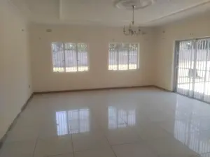4 Bedroom House to Rent in Greendale