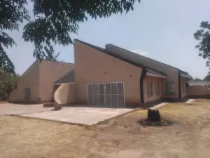 4 Bedroom House to Rent in Greendale