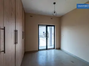 Townhouse/Complex/Cluster to Rent in Fairview