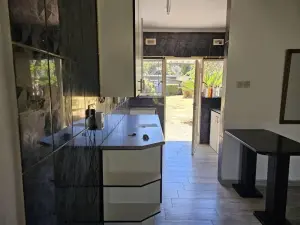 2 Bedroom Cottage/Garden Flat to Rent in Mount Pleasant