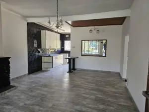2 Bedroom Cottage/Garden Flat to Rent in Mount Pleasant
